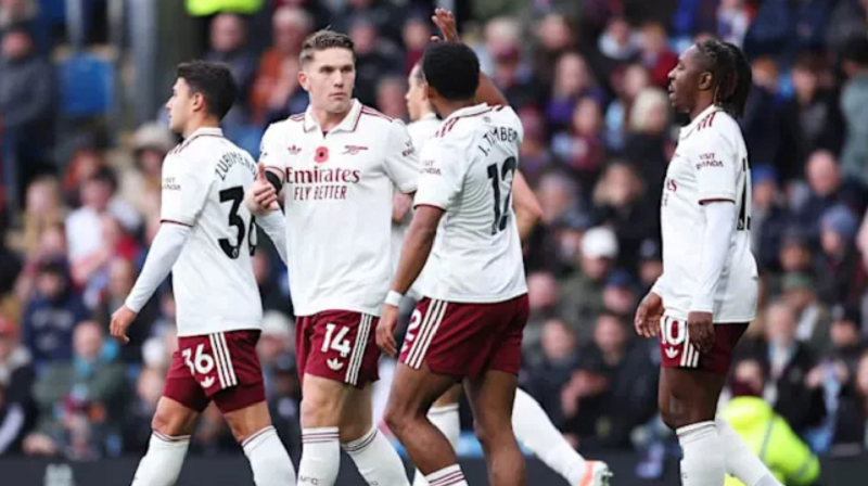 Arteta lo lắng khi Gyokeres và Zubimendi gặp vấn đề thể lực sau trận thắng Burnley